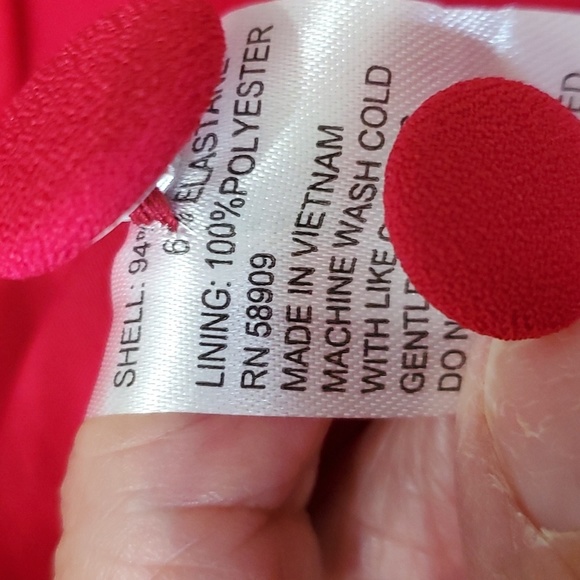 ALEX MARIE RED BLAZER  very good condition and quality SIZE 4. 1 button closure - Picture 10 of 10